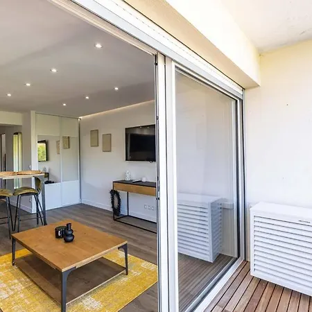 Apartment 8 Merle - Beau Au Centre De Avec Balcon !